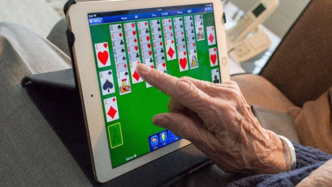 Best Card Games That You Can Play on Your Tablet