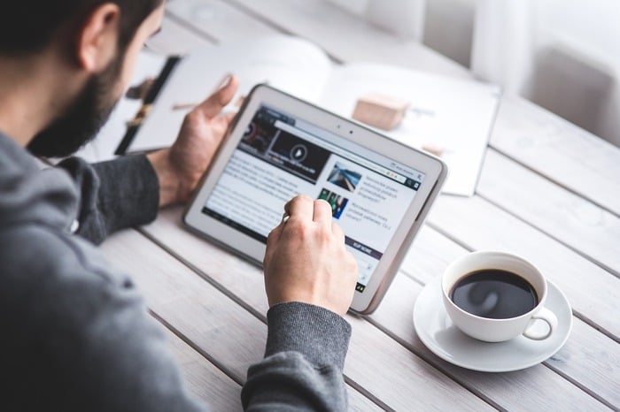 Top Tips For Watching And Engaging With Sports On Your Tablet 