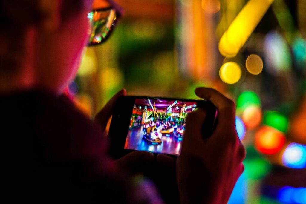 6 Reasons Why More People Are Playing Mobile Casino Games