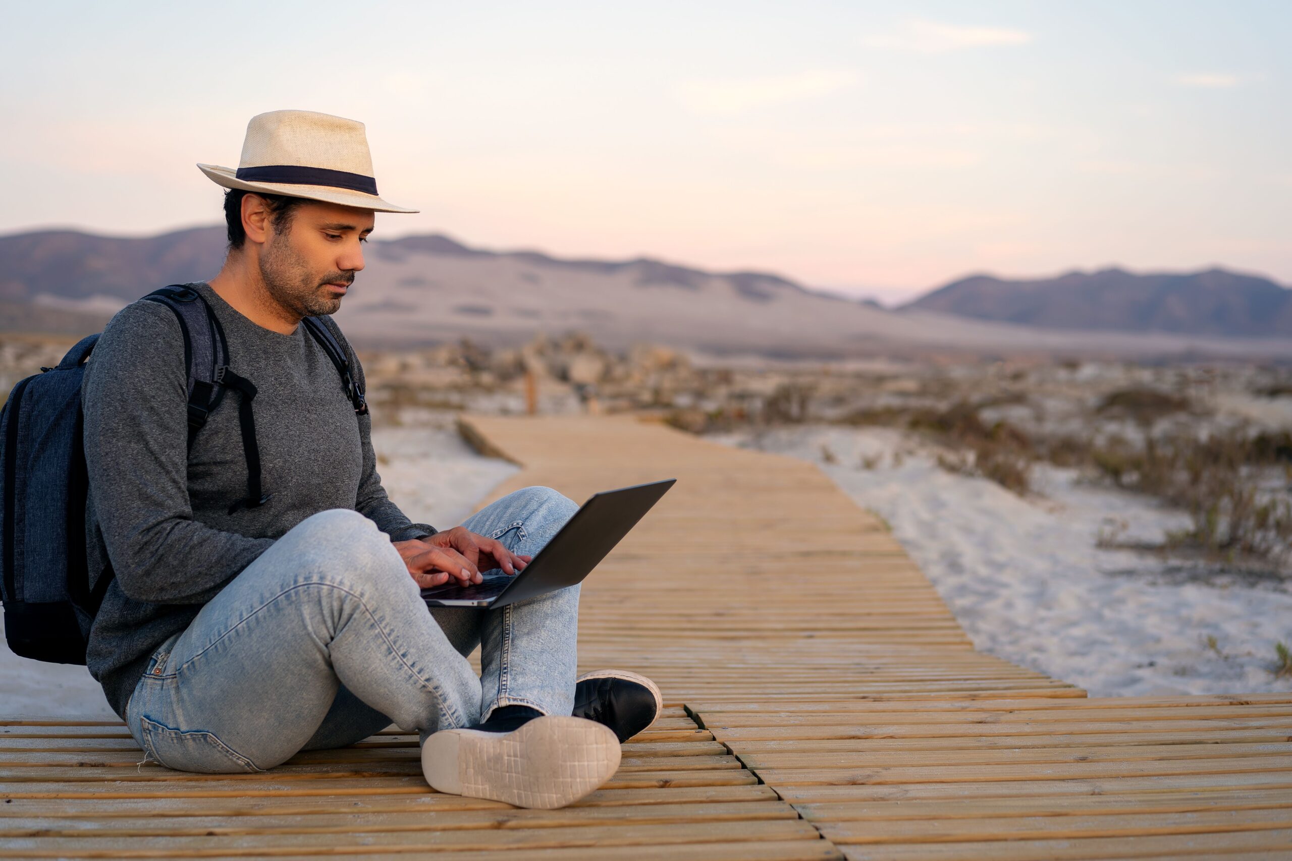 Must-Have Accessories for Nomad Life