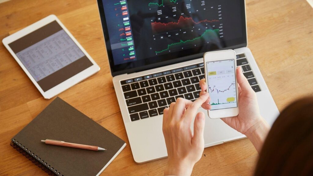 Laptop vs Tablet in 2025: Which One’s Right for You and Why