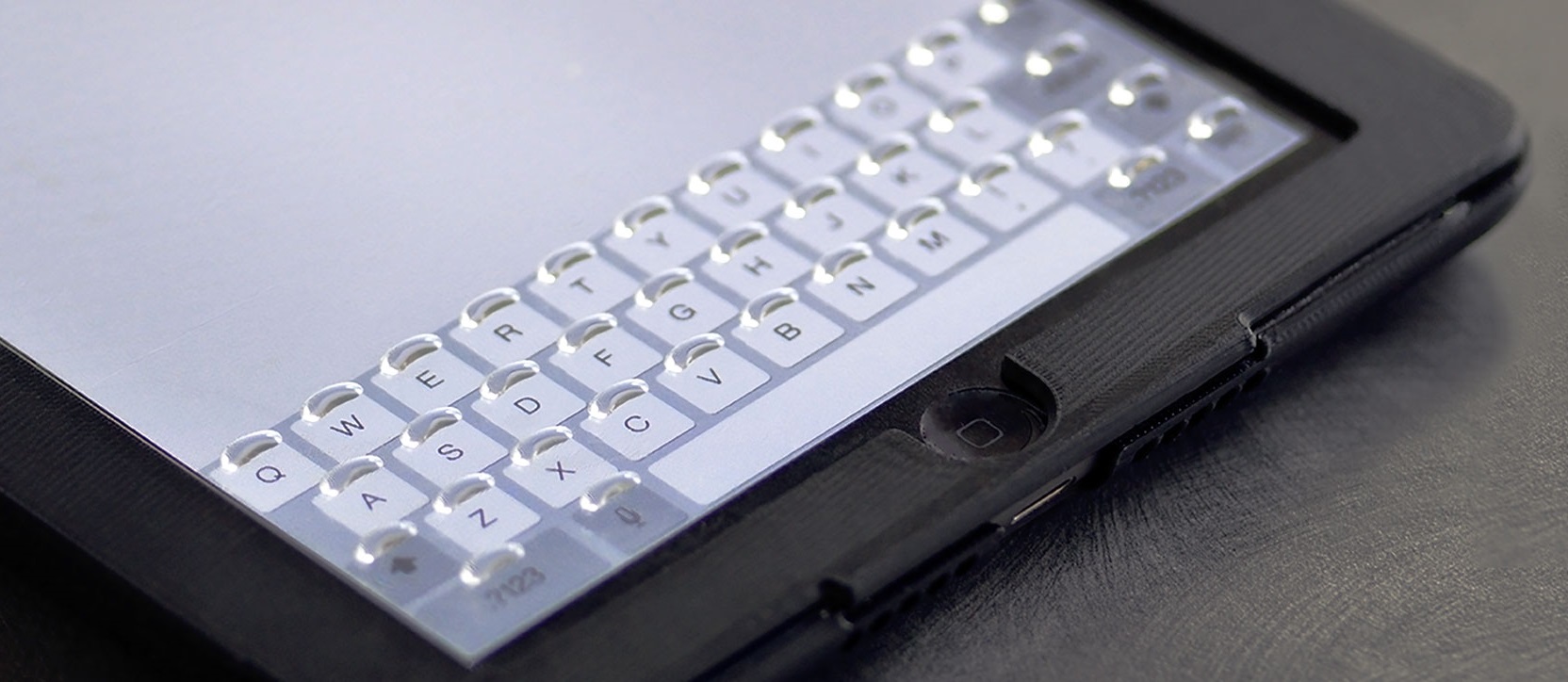 iPad Mini Cover Adds Inflatable Buttons To Screen