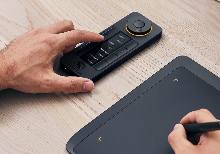 Cheap Xencelabs Pen Tablet Medium Graphics Tablet With OLED Remote – Debuts On March 5 With Two Digitizers