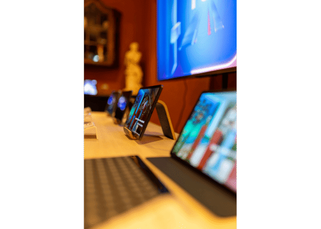 The Best 8-inch Tablets for One-Handed Betting