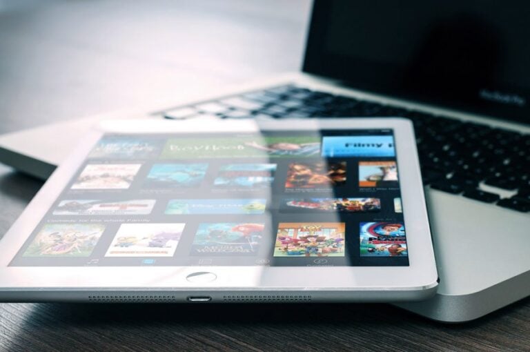 Can a Tablet Replace a Laptop for AI-Assisted 3D Creation?
